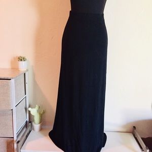 🍒 5/$20 Black Long Maxi Skirt